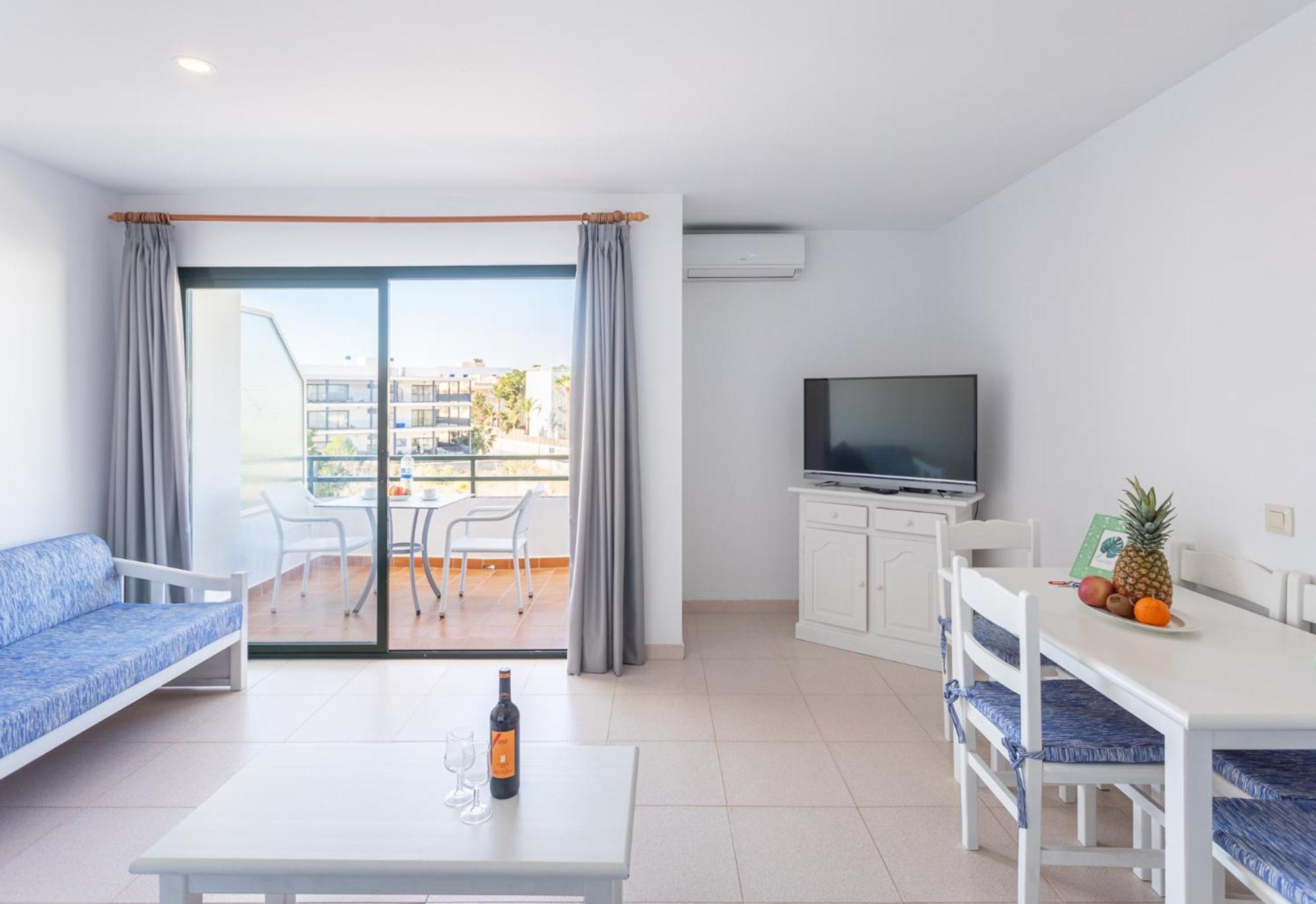 Es Dolc Apartments By Youroom Colonia de Sant Jordi Εξωτερικό φωτογραφία